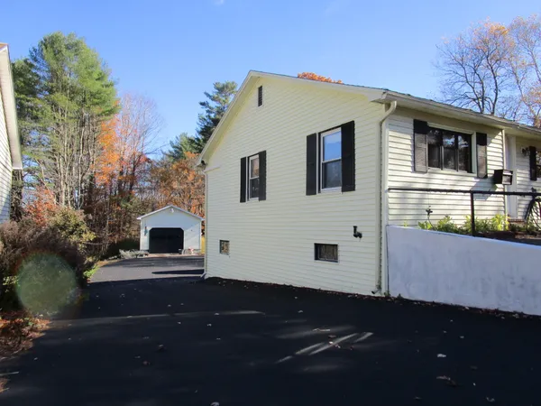 $370,000 | 146 East Main Street, Paris, ME 04281