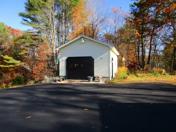 $370,000 | 146 East Main Street, Paris, ME 04281