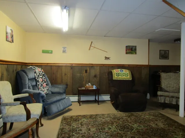 $370,000 | 146 East Main Street, Paris, ME 04281