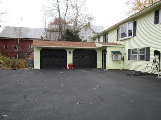 $370,000 | 146 East Main Street, Paris, ME 04281