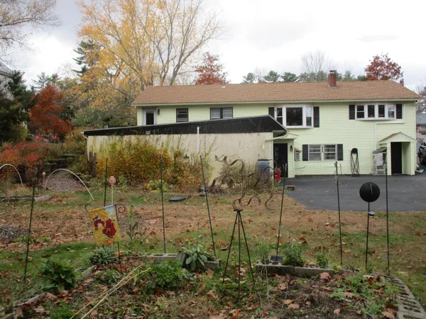 $370,000 | 146 East Main Street, Paris, ME 04281