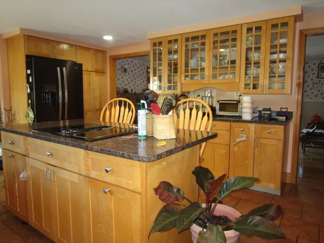 $370,000 | 146 East Main Street, Paris, ME 04281