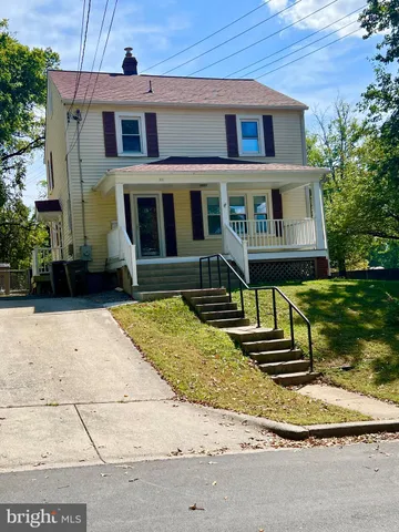 $3,500 | 201 Highland Avenue, Rockville, MD 20850