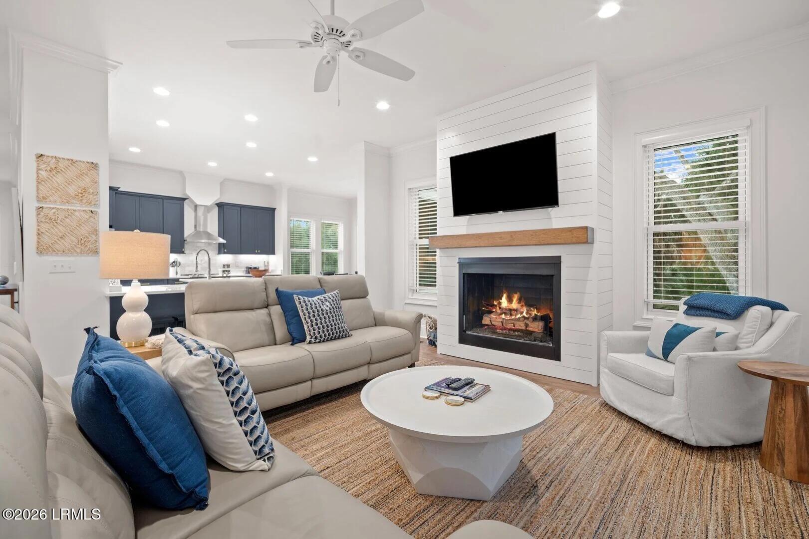 634 Dolphin Road Fripp Island, SC 29920 - Photo 4 of 35 Family room