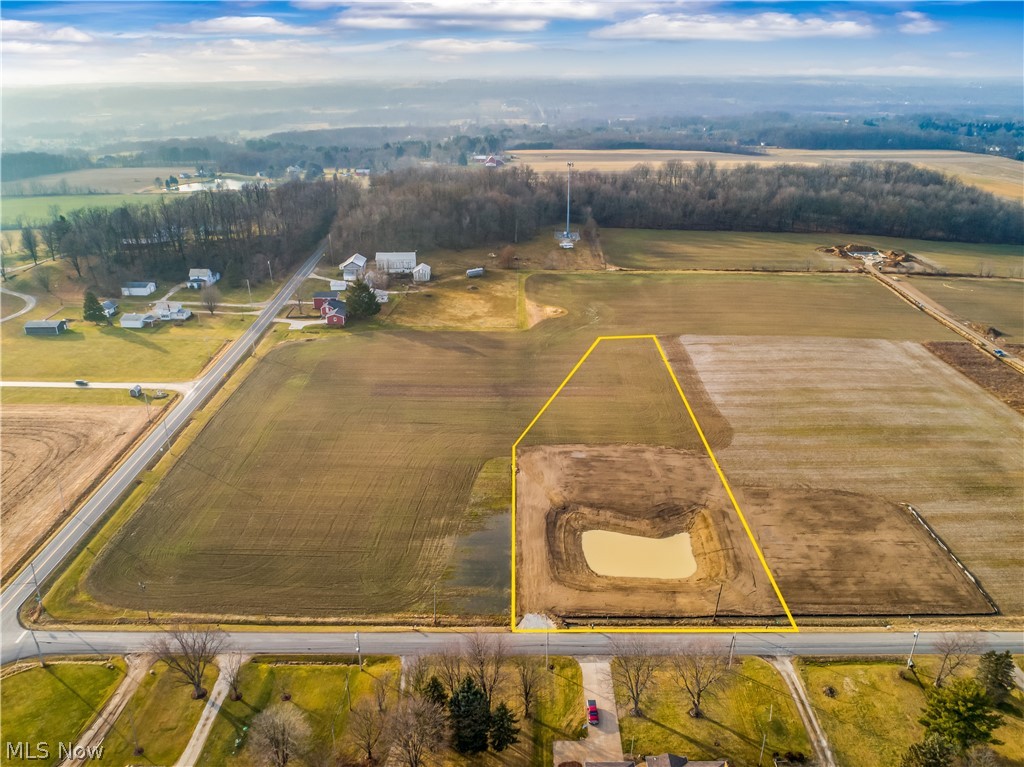 1 Beach Road Wadsworth, OH 44281 - Photo 1 of 12