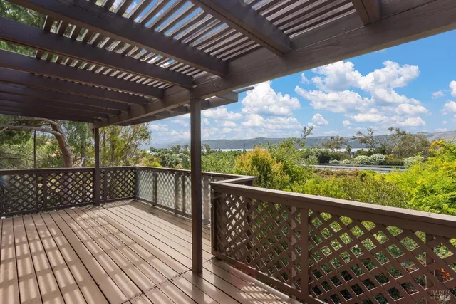 $935,000 | 407-413 Rinconada Court, Benicia, CA 94510