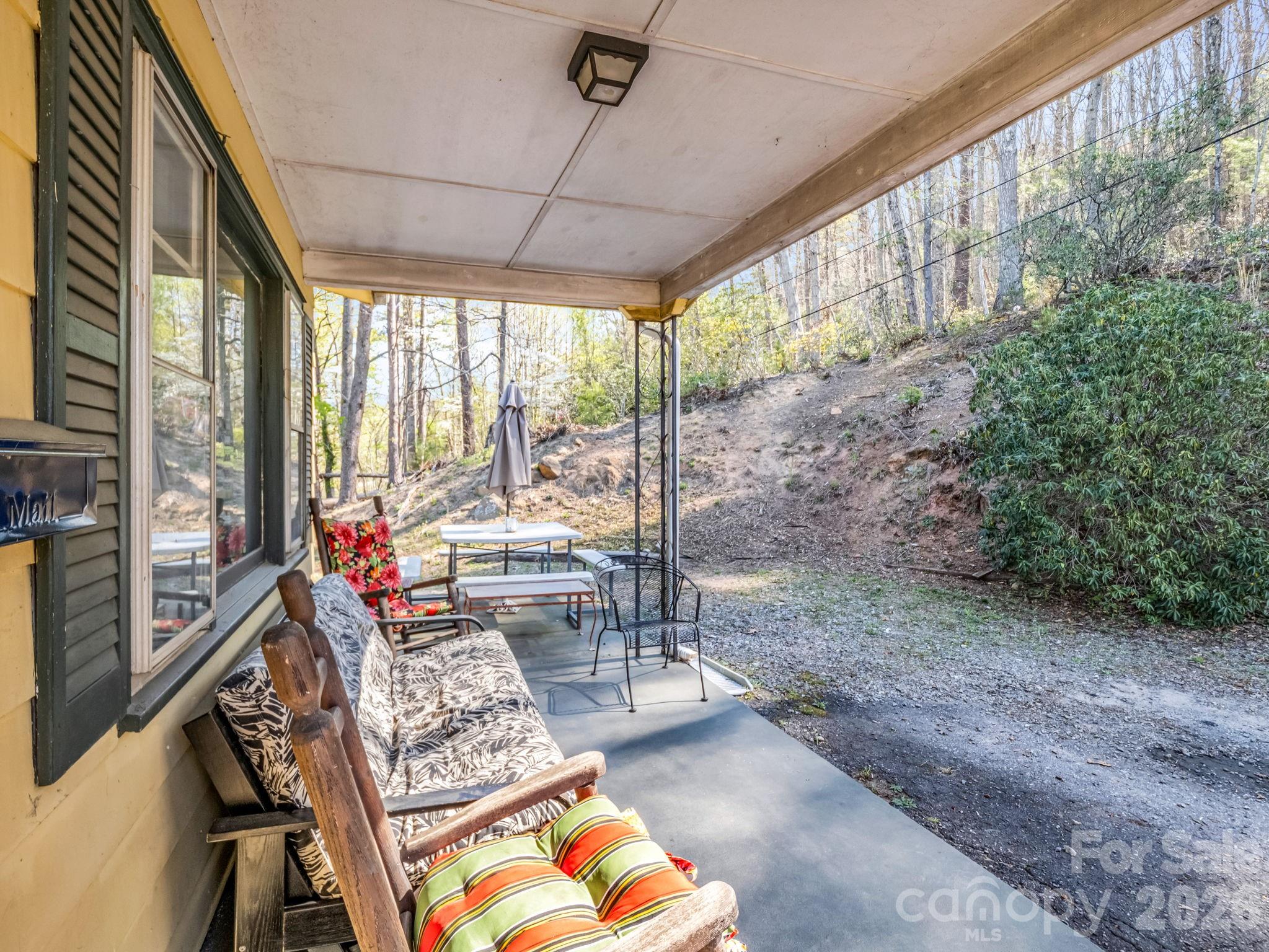 135 Jordan Road Swannanoa, NC 28778 - Photo 7 of 25