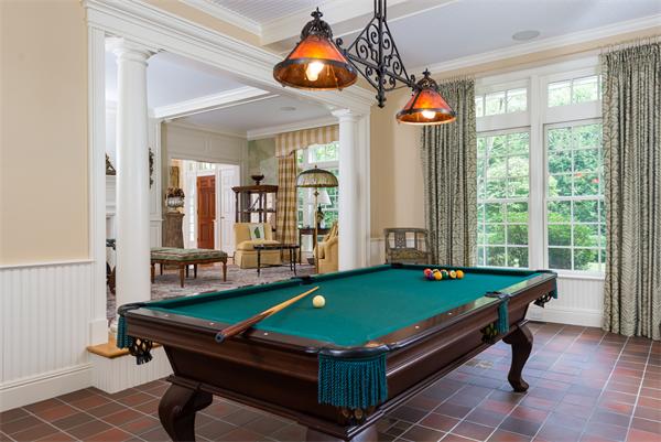 52 Chestnut Street Weston, MA 02493 - Photo 10 of 26