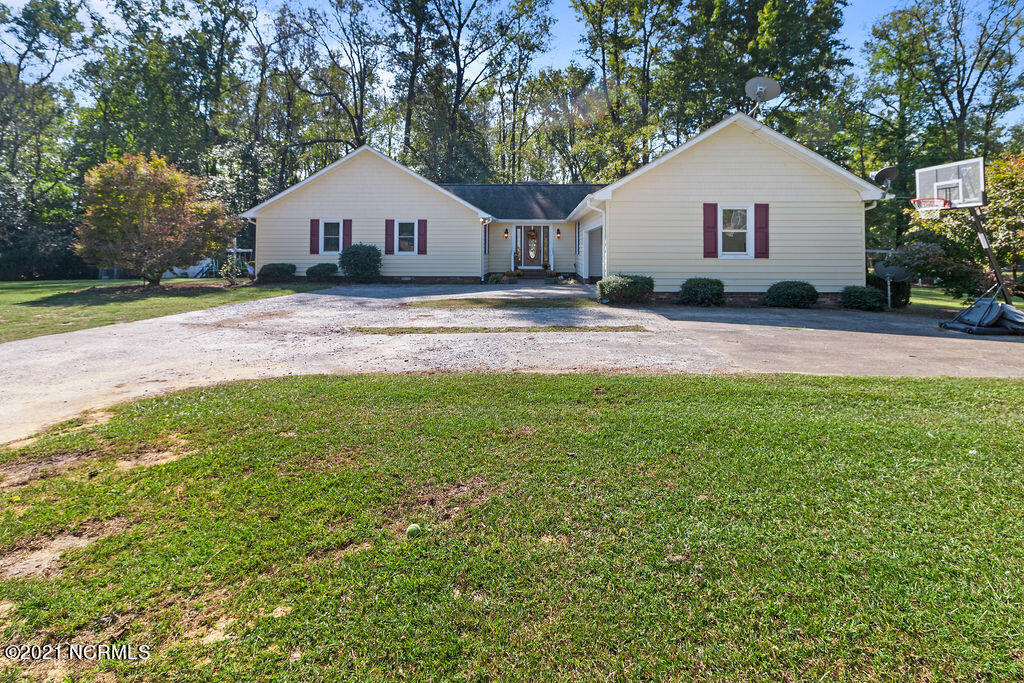 861 Claude Scott Road Warsaw, NC 28398 - Photo 3 of 31 IMG_2013