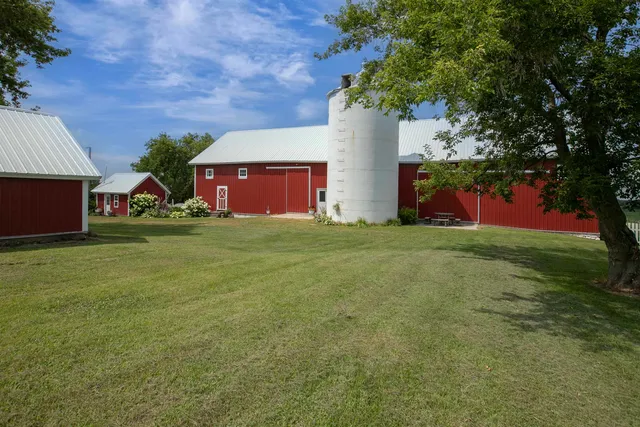 $799,000 | N3711 State Road 47, Bonduel, WI 54107