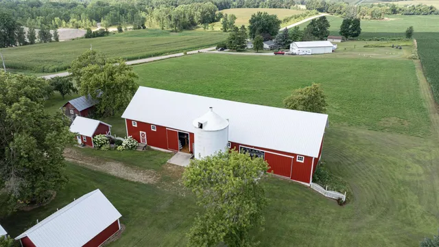 $799,000 | N3711 State Road 47, Bonduel, WI 54107