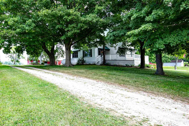 $799,000 | N3711 State Road 47, Bonduel, WI 54107