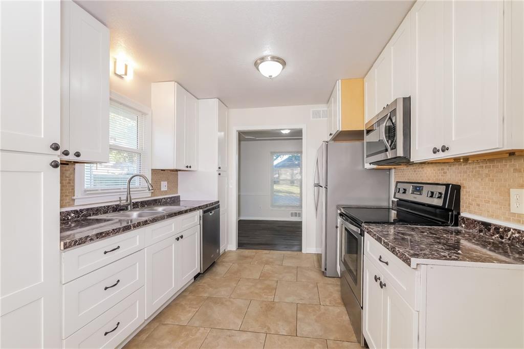 7809 East 127 Terrace Grandview, MO 64030 - Photo 6 of 17