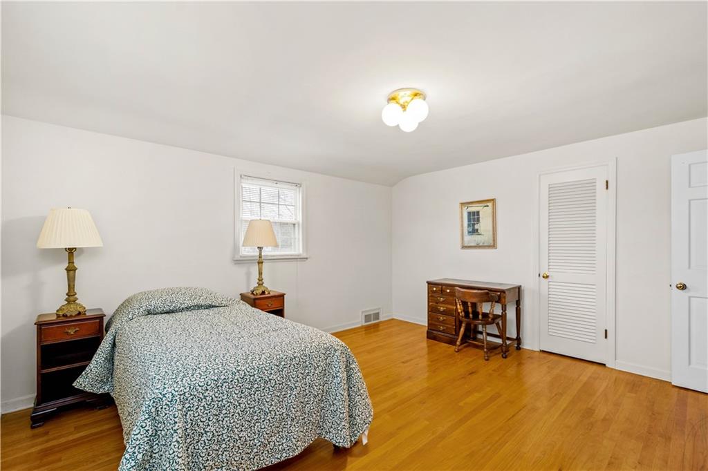 1802 Kent Road Pittsburgh, PA 15241 - Photo 18 of 25 Gallery Image 18