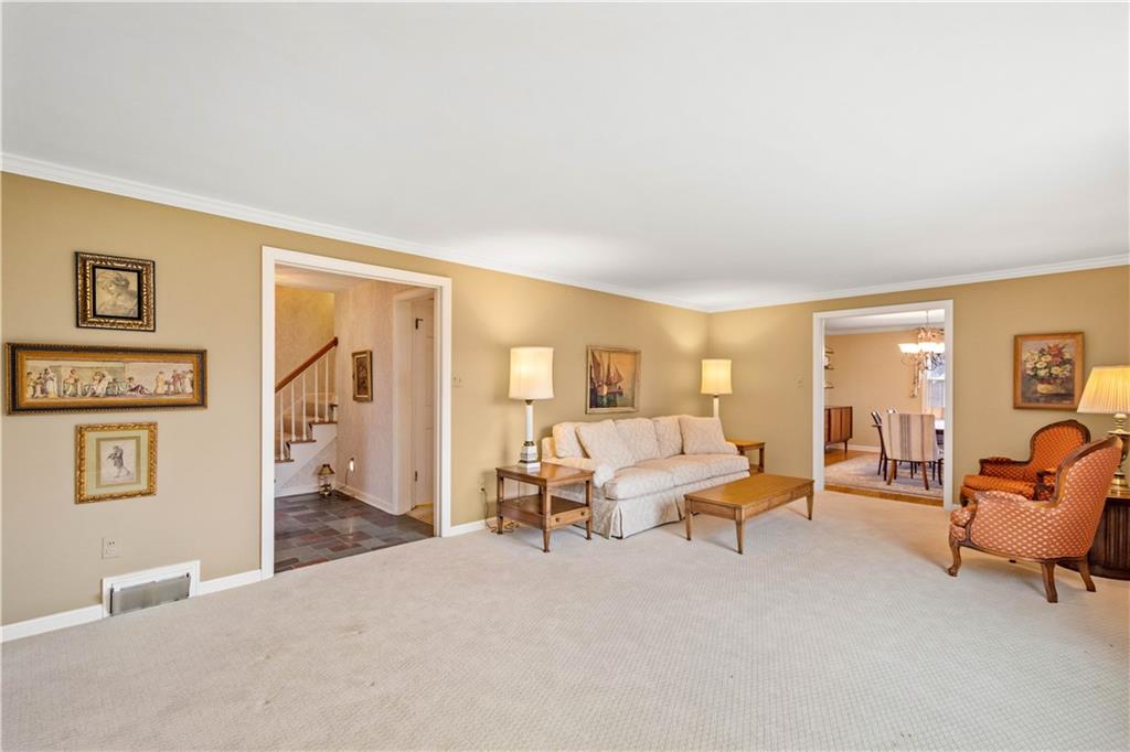 1802 Kent Road Pittsburgh, PA 15241 - Photo 3 of 25 Gallery Image 3