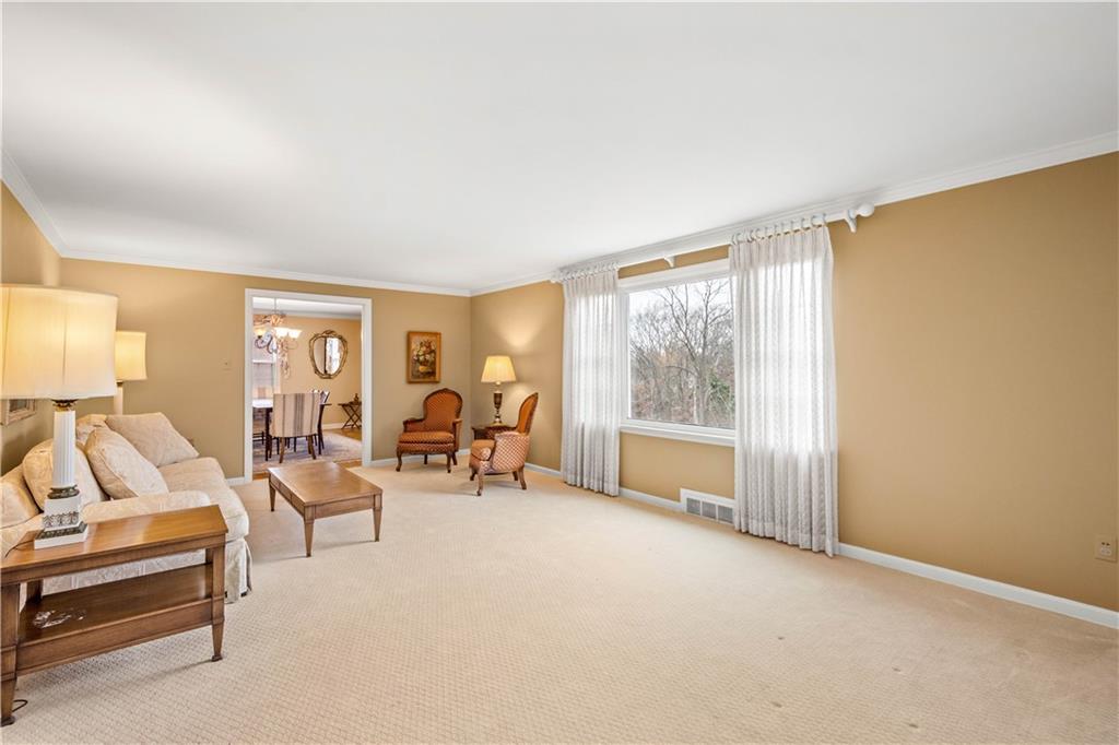 1802 Kent Road Pittsburgh, PA 15241 - Photo 5 of 25 Gallery Image 5