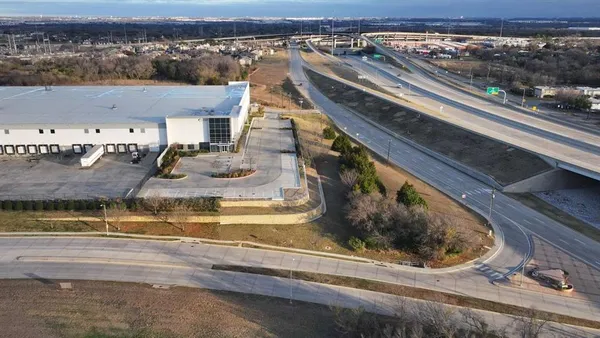 $149,995 | 901 Northwest 19th Street, Grand Prairie, TX 75050