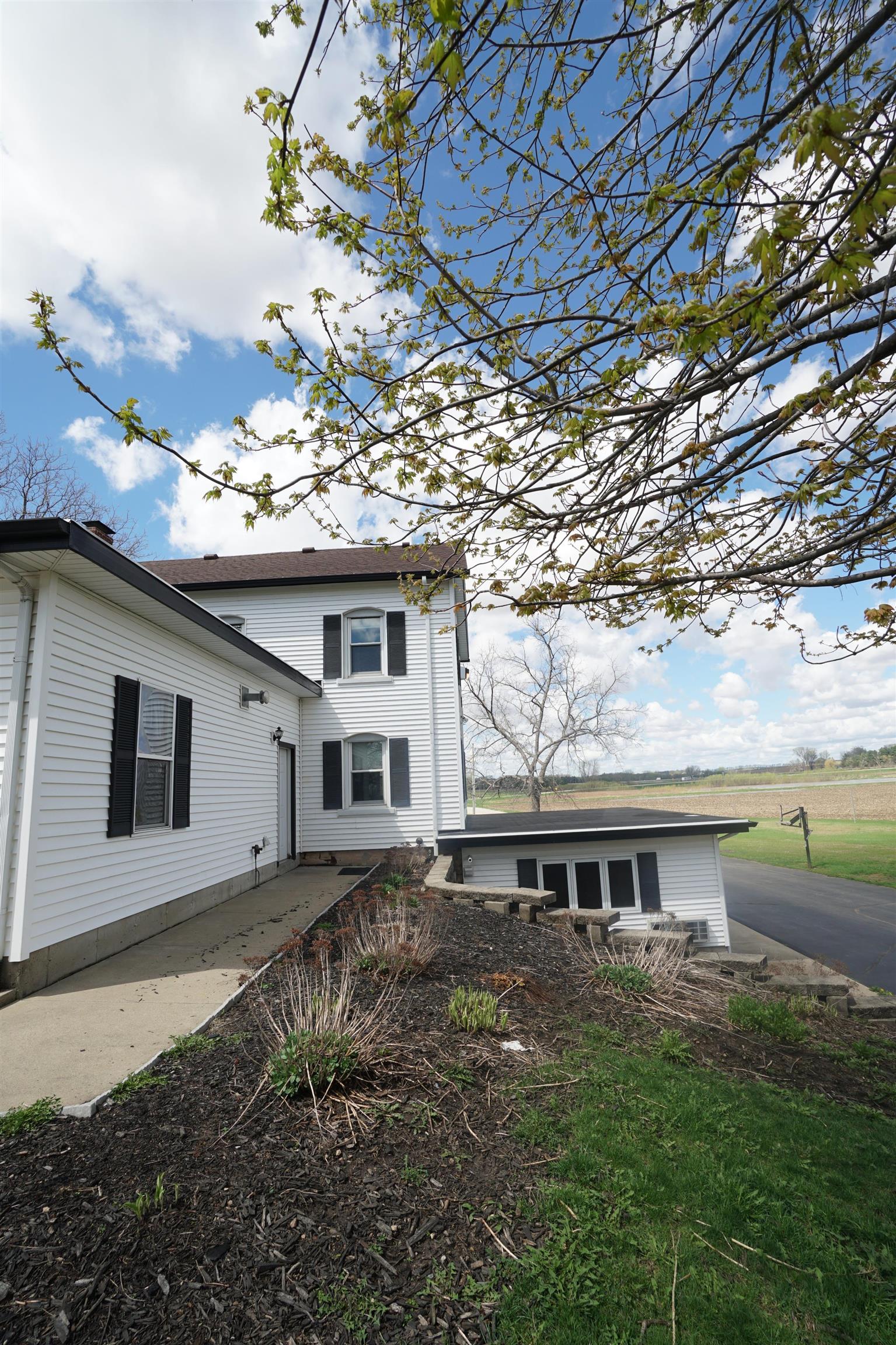 1473 North Heine Road Freeport, IL 61032 - Photo 43 of 49 Gallery Image 43
