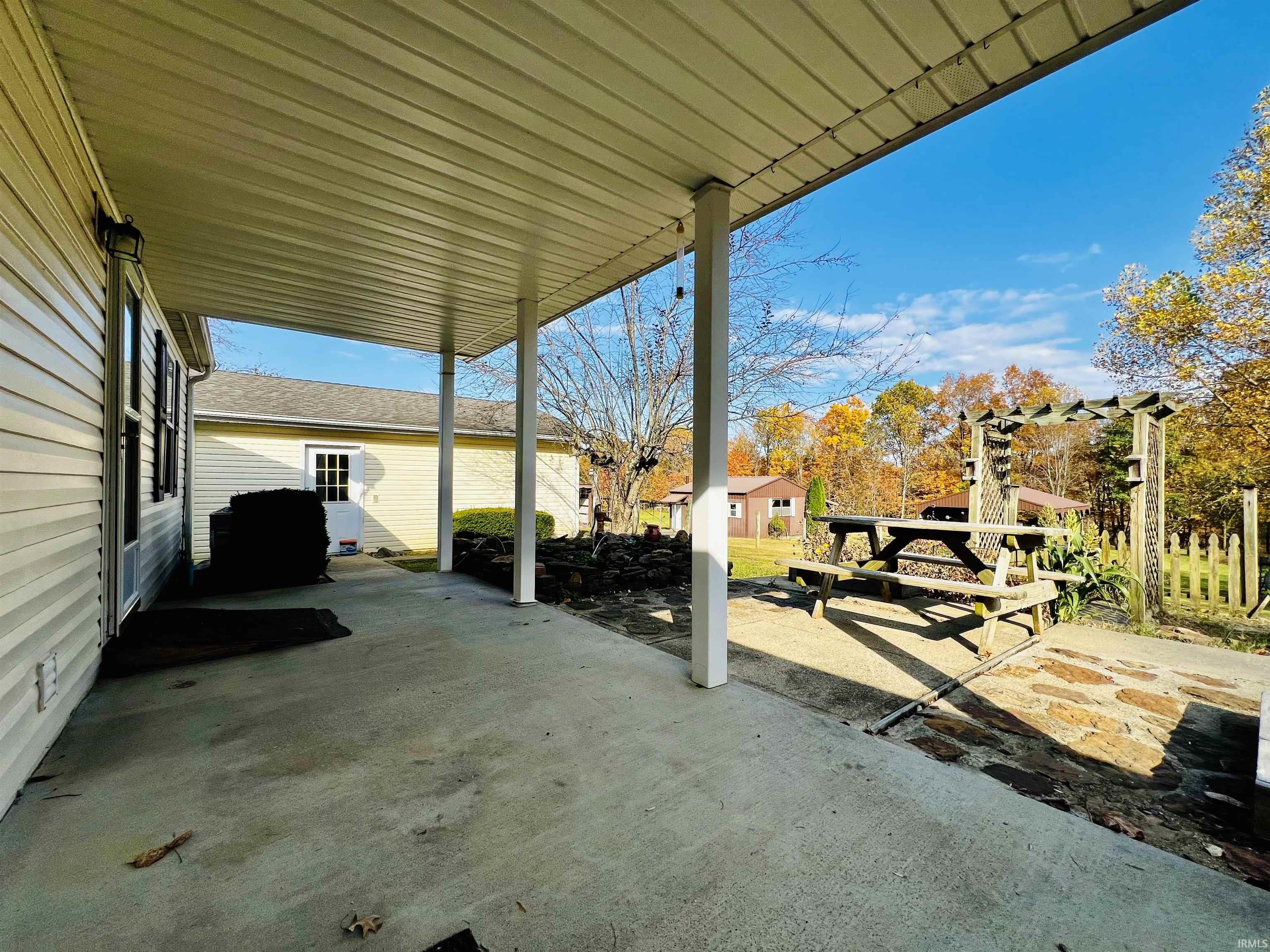 1600 Old Farm Road Bedford, IN 47421 - Photo 21 of 36