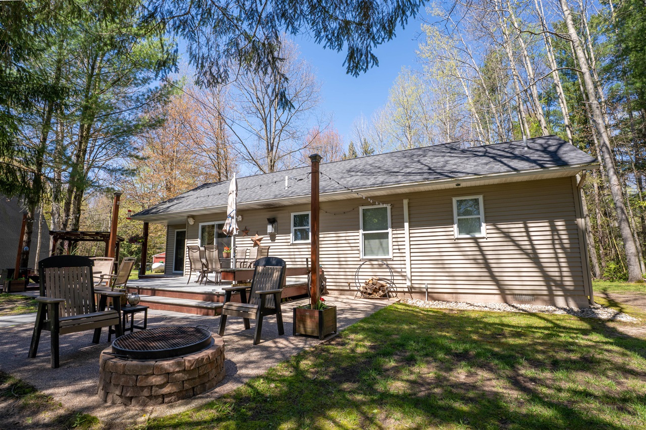 5936 South Rapids Road Branch, MI 49402 - Photo 7 of 46