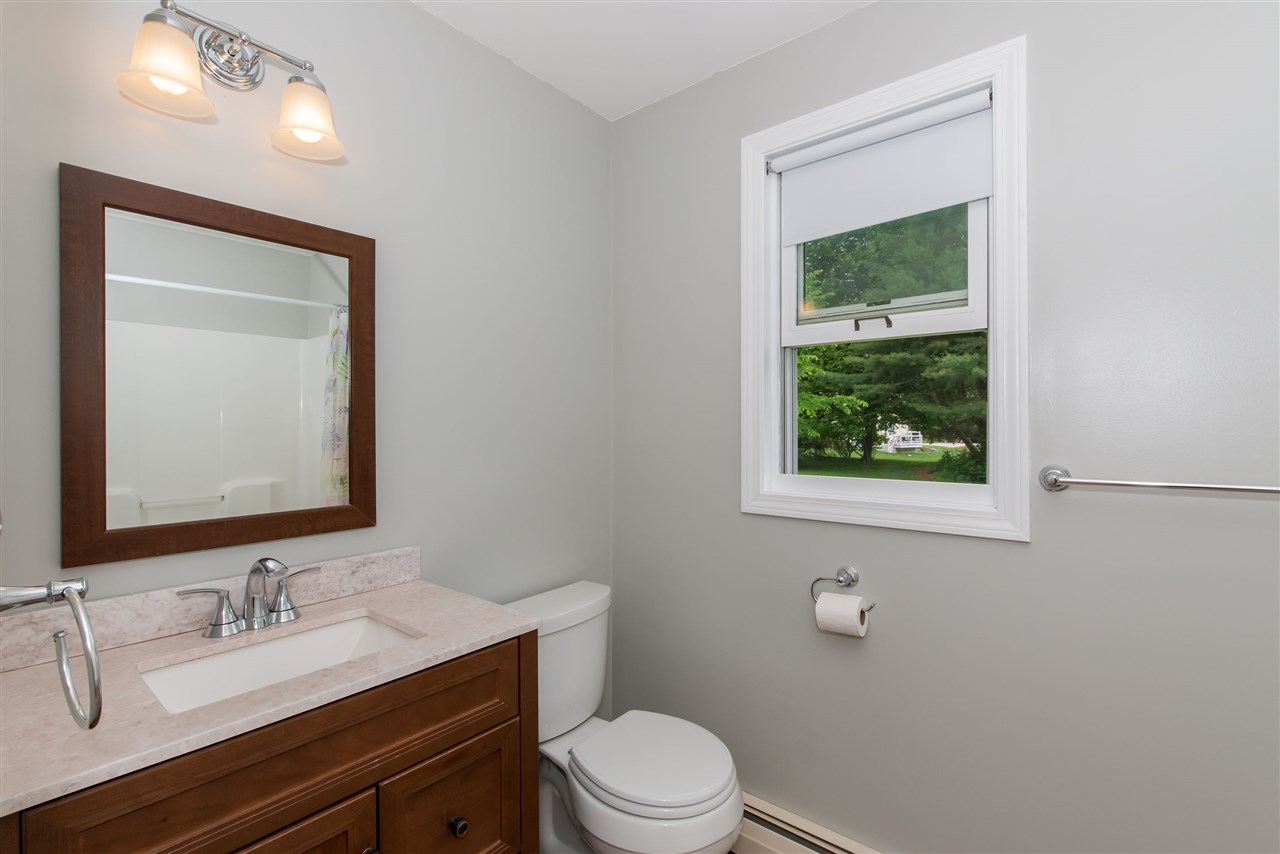 199 Mast Road Dover, NH 03820 - Photo 15 of 38