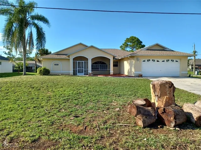 a view of a house with a outdoor space