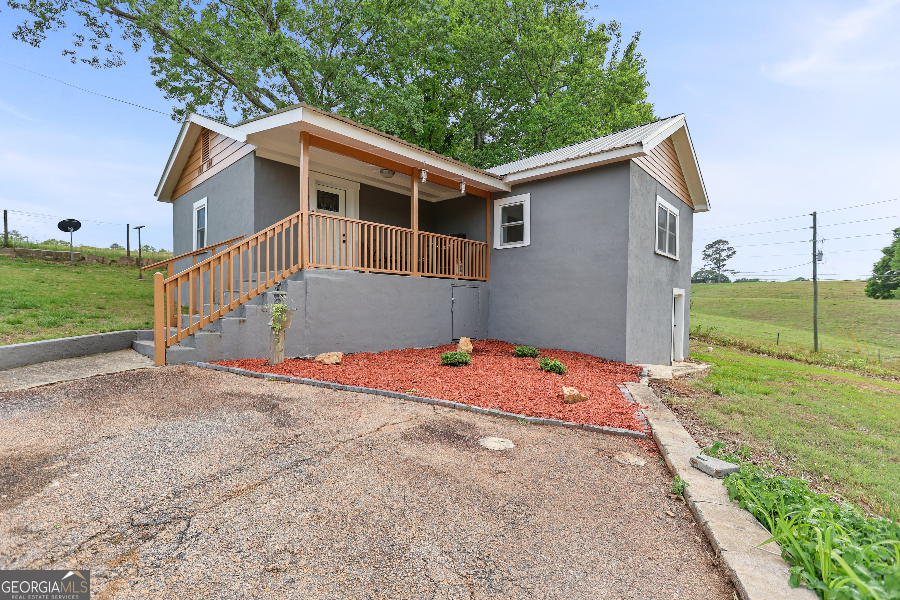 6033 Whitesville Road West Point, GA 31833 - Photo 5 of 32