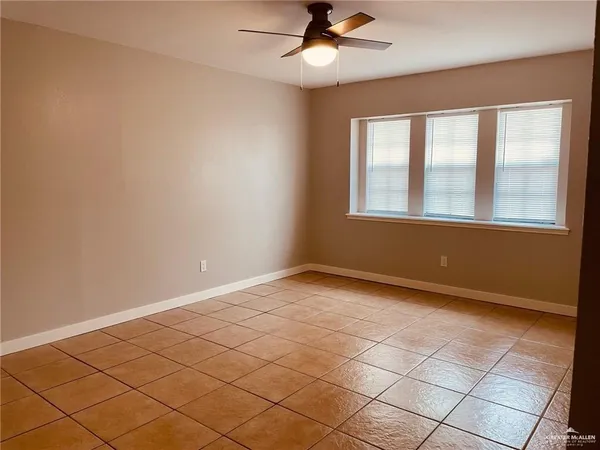 $1,600 | 1206 Bluebird Avenue, McAllen, TX 78504