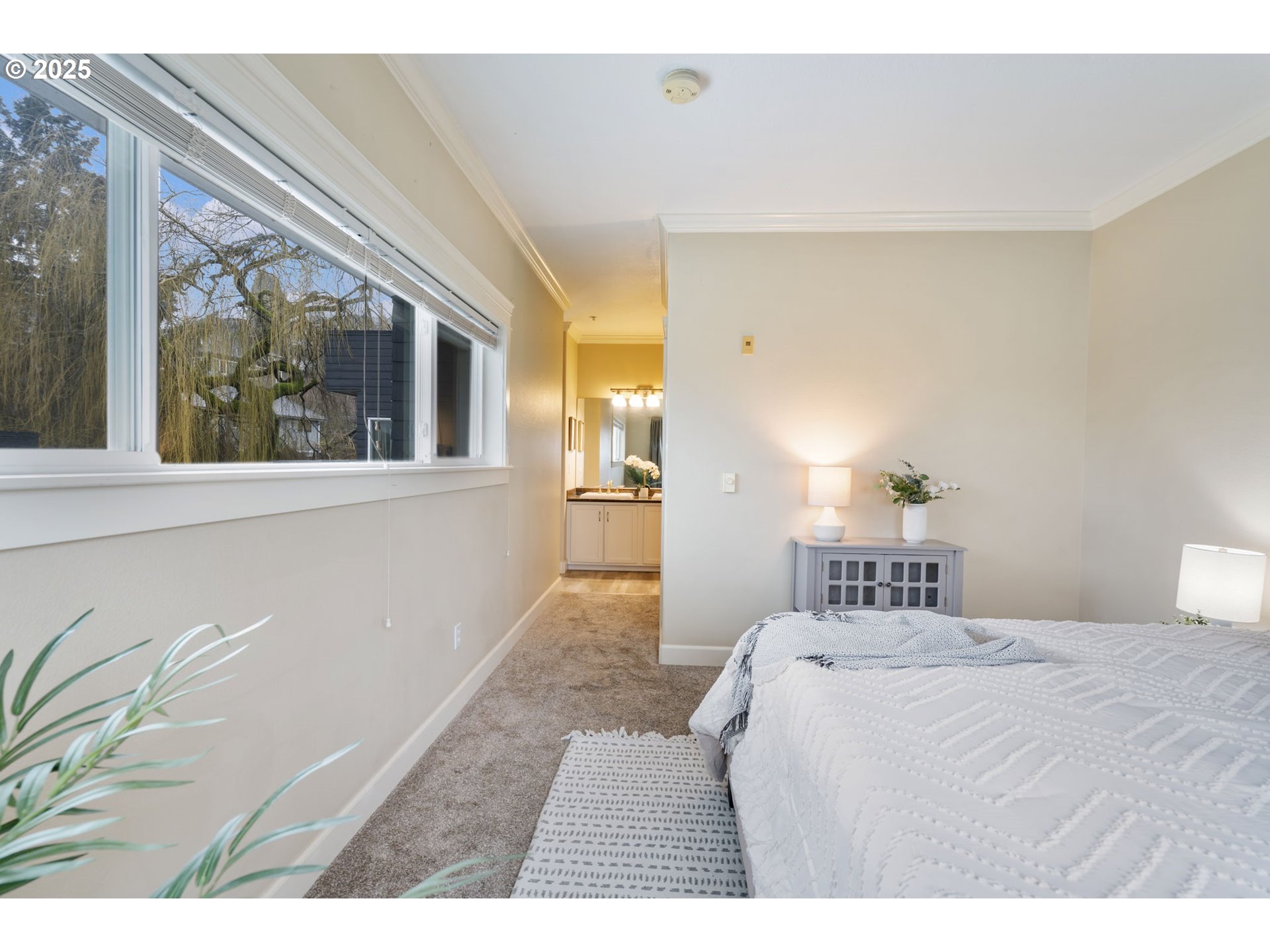 618 Southwest Nevada Street, Unit F Portland, OR 97219 - Photo 24 of 40 Gallery Image 24