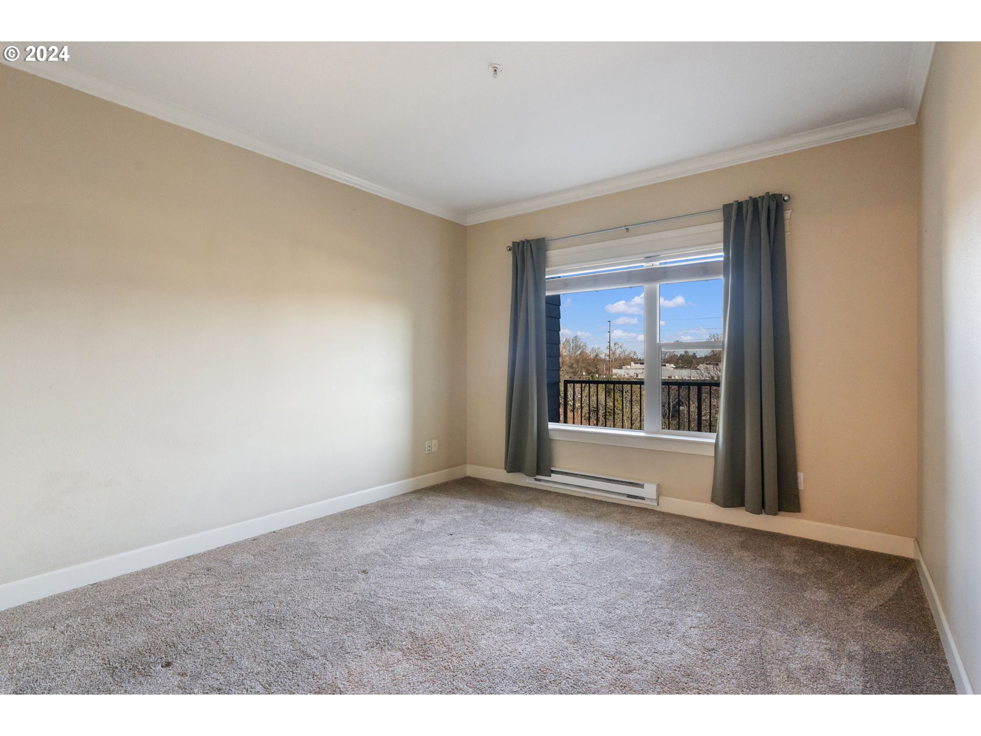618 Southwest Nevada Street, Unit F Portland, OR 97219 - Photo 29 of 40 Gallery Image 29