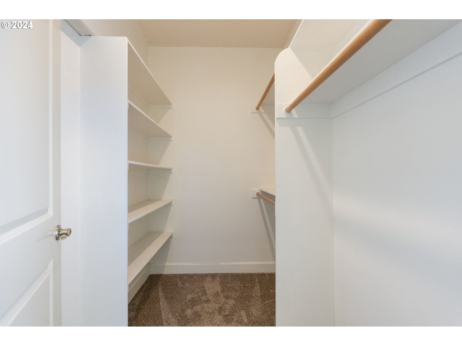 618 Southwest Nevada Street, Unit F Portland, OR 97219 - Photo 31 of 40 Gallery Image 31