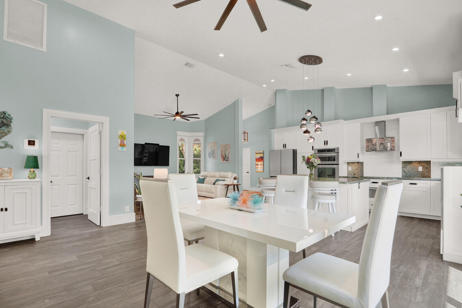 119 Faith Way Jupiter, FL 33458 - Photo 15 of 41 Dining room