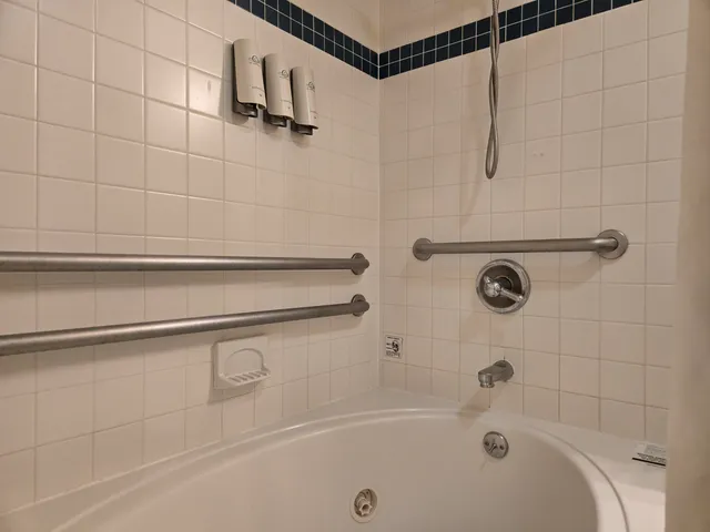 $175,000 | 111 Center Street, Unit 235, Lake Geneva, WI 53147