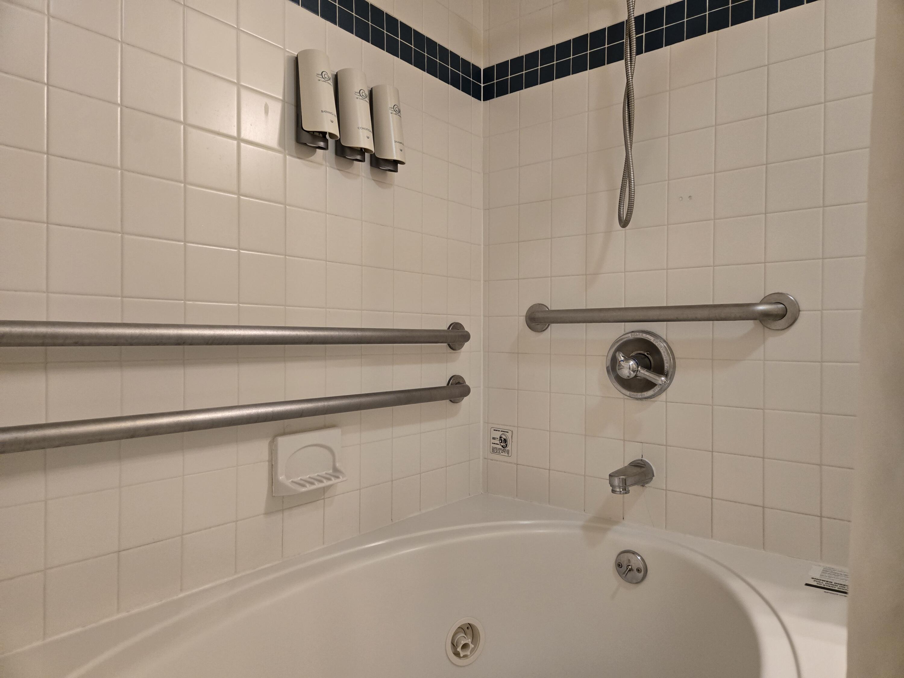 111 Center Street, Unit 235 Lake Geneva, WI 53147 - Photo 16 of 46 Whirlpool Bathtub