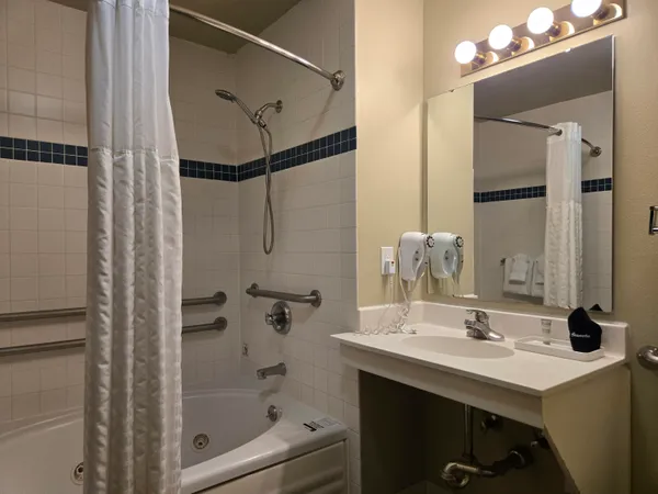 $165,000 | 111 Center Street, Unit 235, Lake Geneva, WI 53147