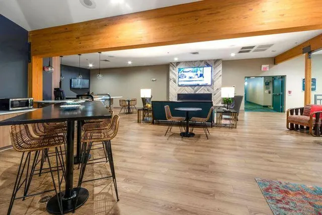 $175,000 | 111 Center Street, Unit 235, Lake Geneva, WI 53147