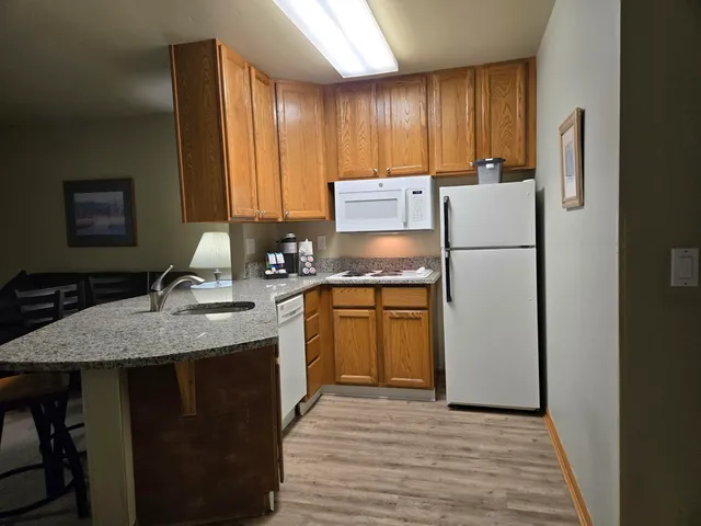$175,000 | 111 Center Street, Unit 235, Lake Geneva, WI 53147