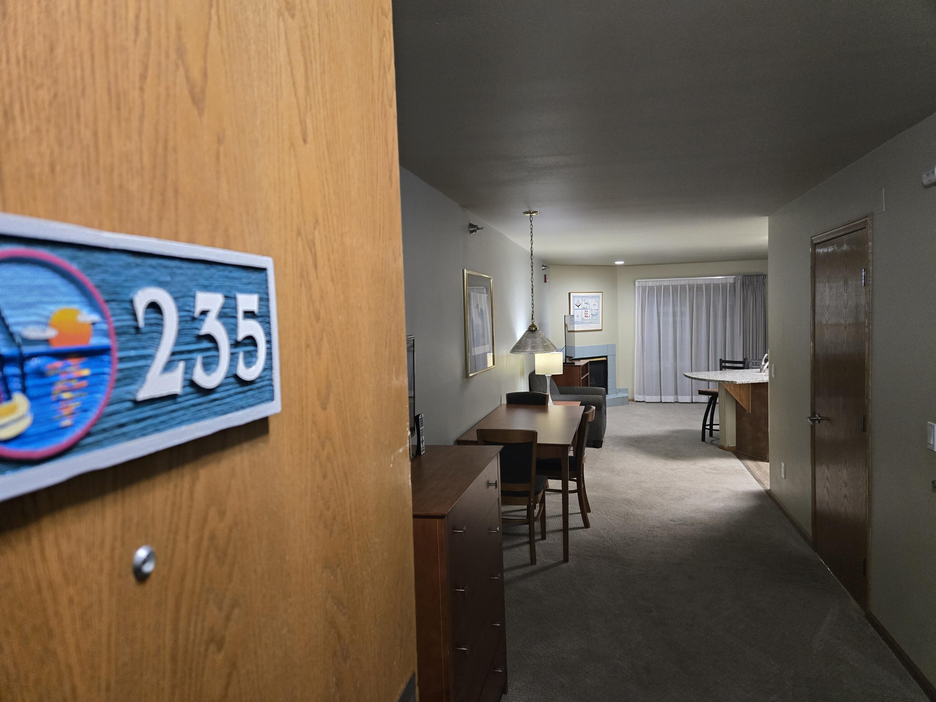 111 Center Street, Unit 235 Lake Geneva, WI 53147 - Photo 6 of 46 #235 Beautiful!