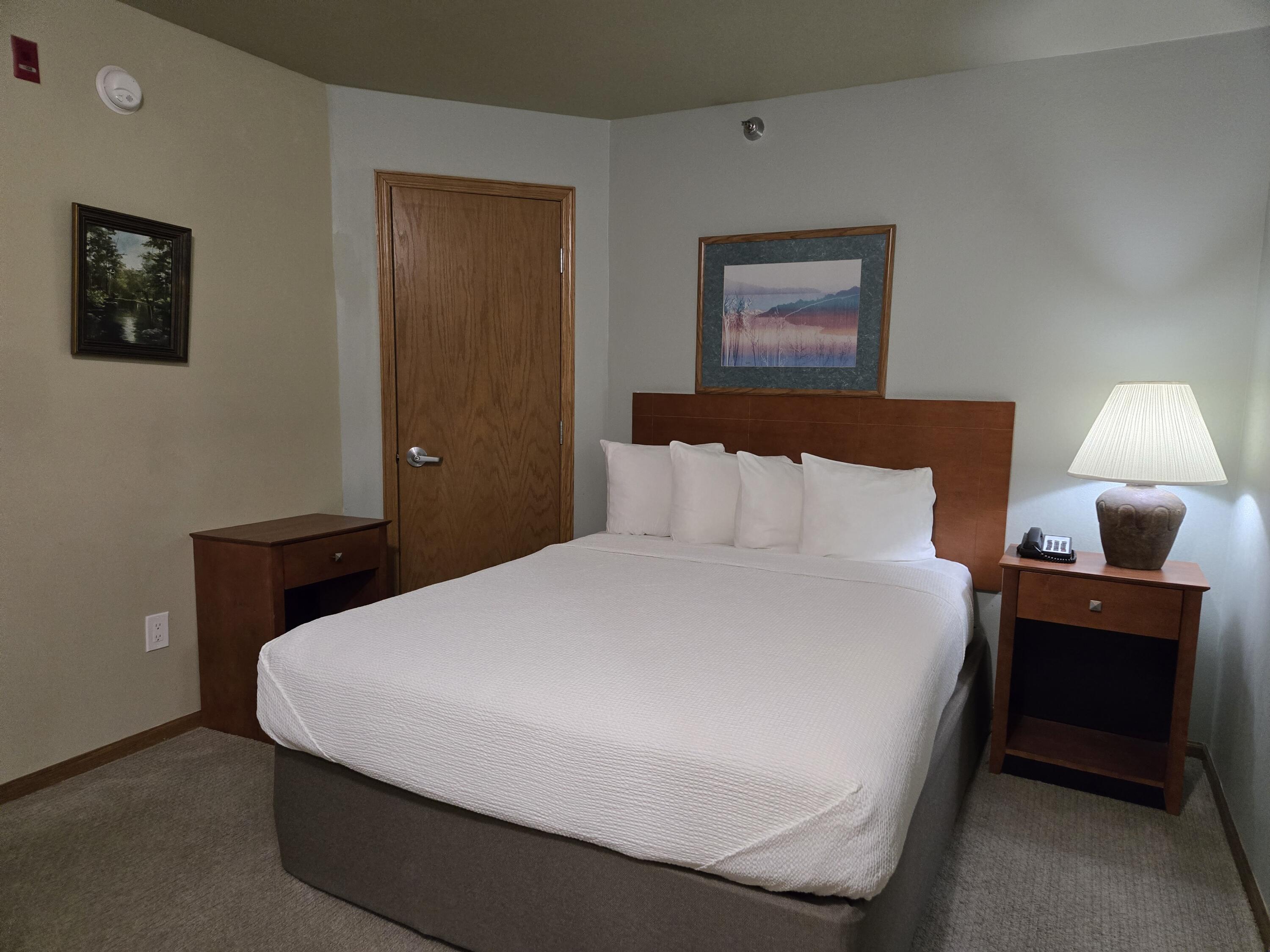 111 Center Street, Unit 235 Lake Geneva, WI 53147 - Photo 7 of 46 Bedroom