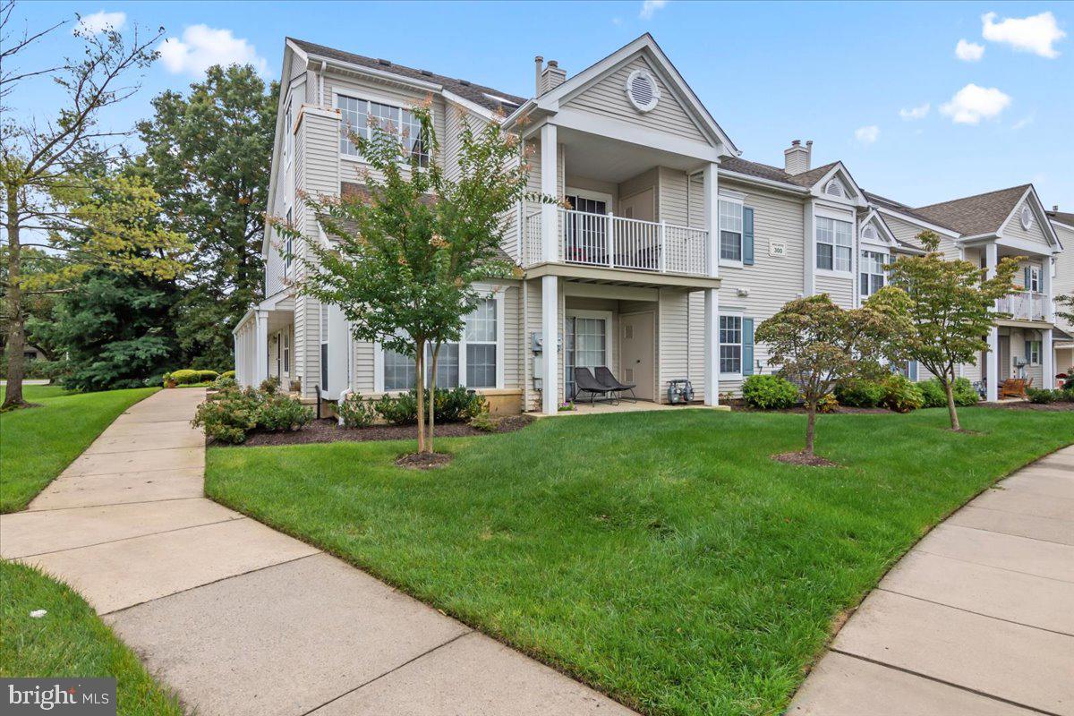 302 Wharton Road Mount Laurel, NJ 08054 - Photo 1 of 24 Gallery Image 1