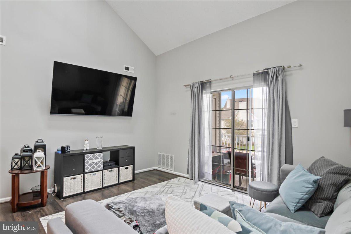 302 Wharton Road Mount Laurel, NJ 08054 - Photo 11 of 24 Gallery Image 11