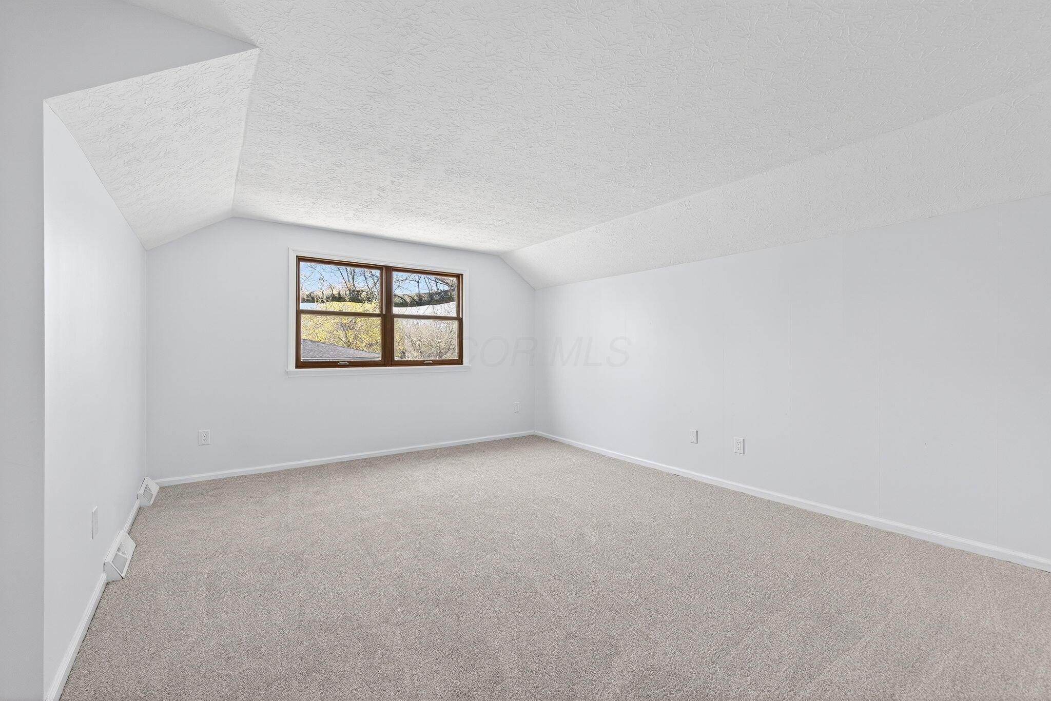 4985 Dellen Road Groveport, OH 43125 - Photo 41 of 60 4985 Dellen Rd (Interior)-30