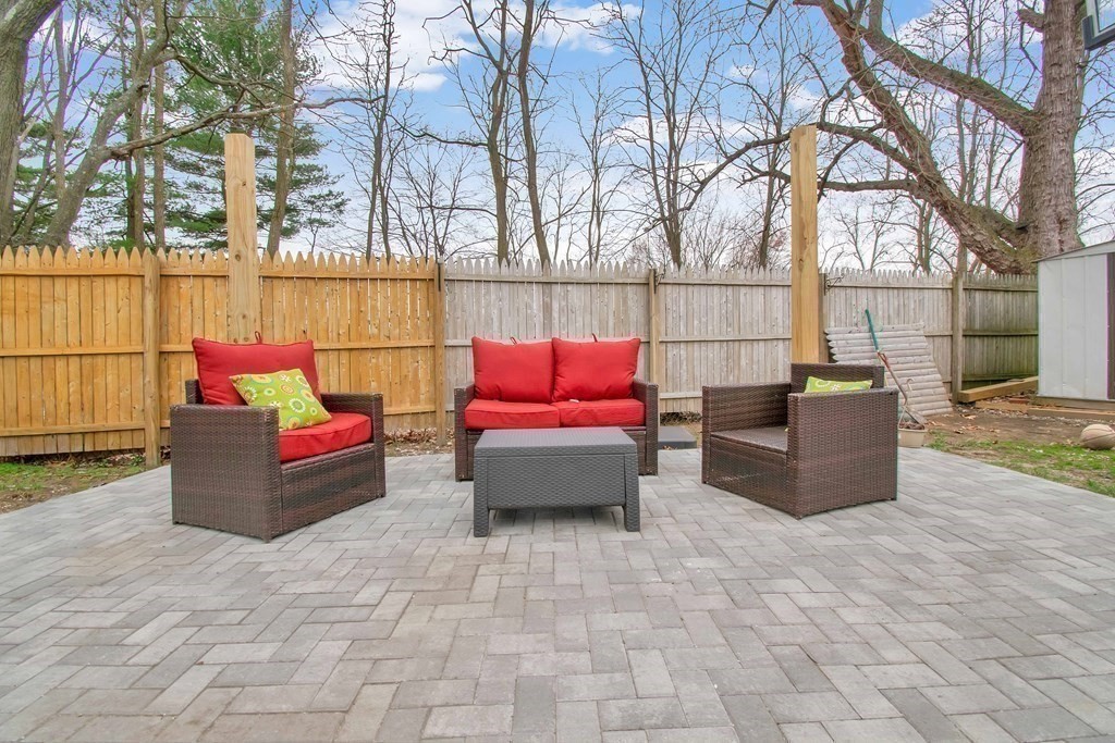 220 Nottingham Street Springfield, MA 01104 - Photo 25 of 30 a building outdoor space with seating