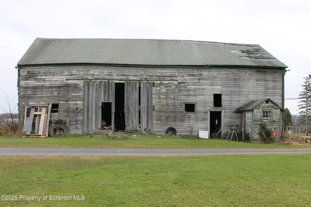 $189,000 | 409 Great Bend Turnpike, Pleasant Mount, PA 18453