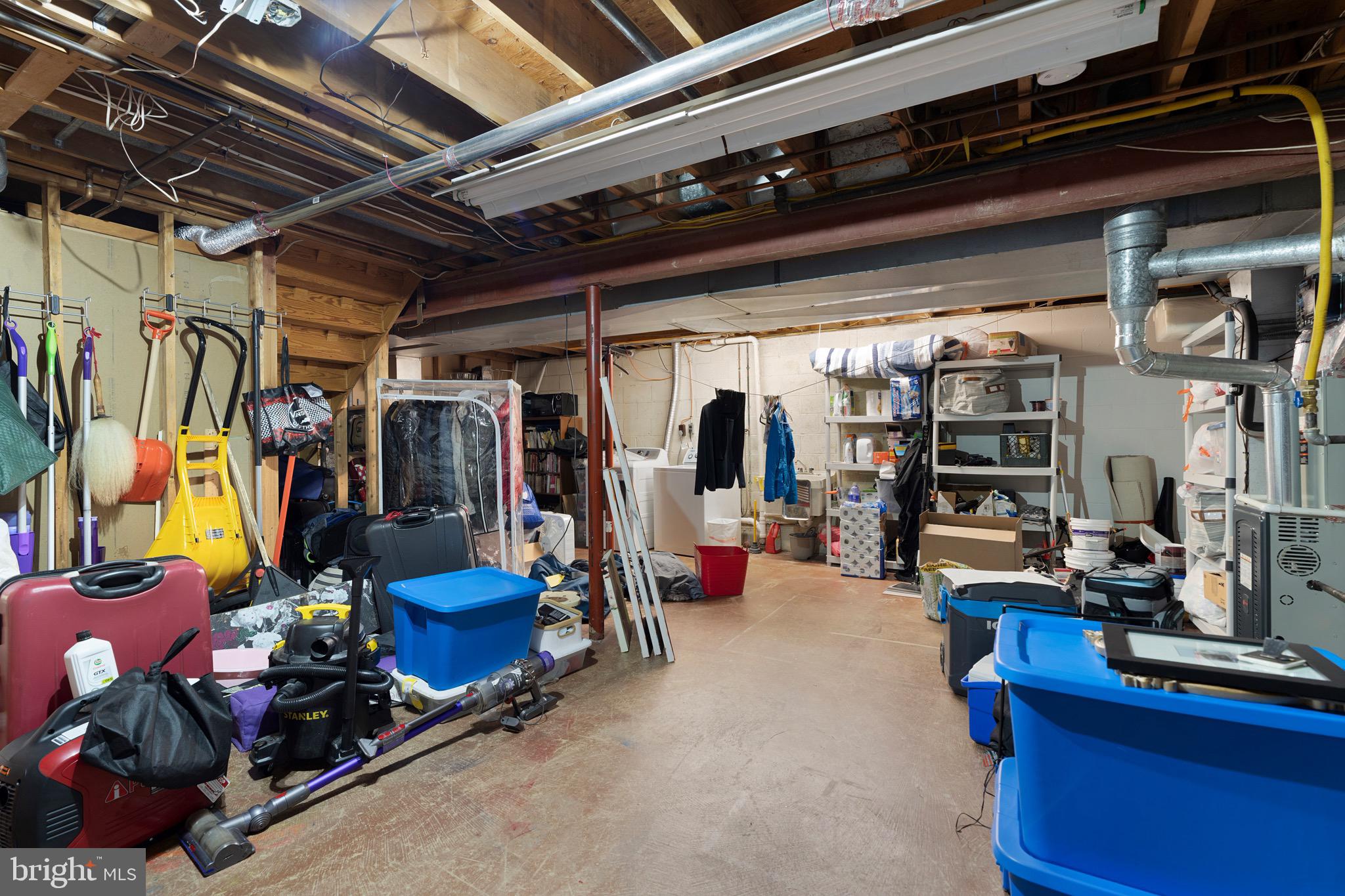 7214 Verbena Road Baltimore, MD 21209 - Photo 38 of 50 Basement Utility room/storage