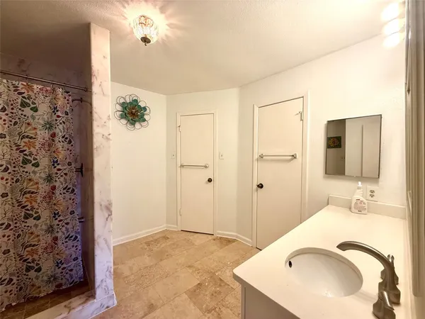 $1,695 | 13222 Pebblewalk Circle North, Houston, TX 77041