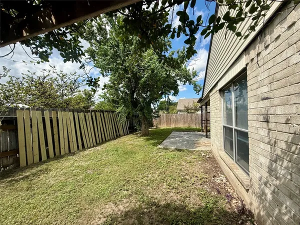 $1,695 | 13222 Pebblewalk Circle North, Houston, TX 77041