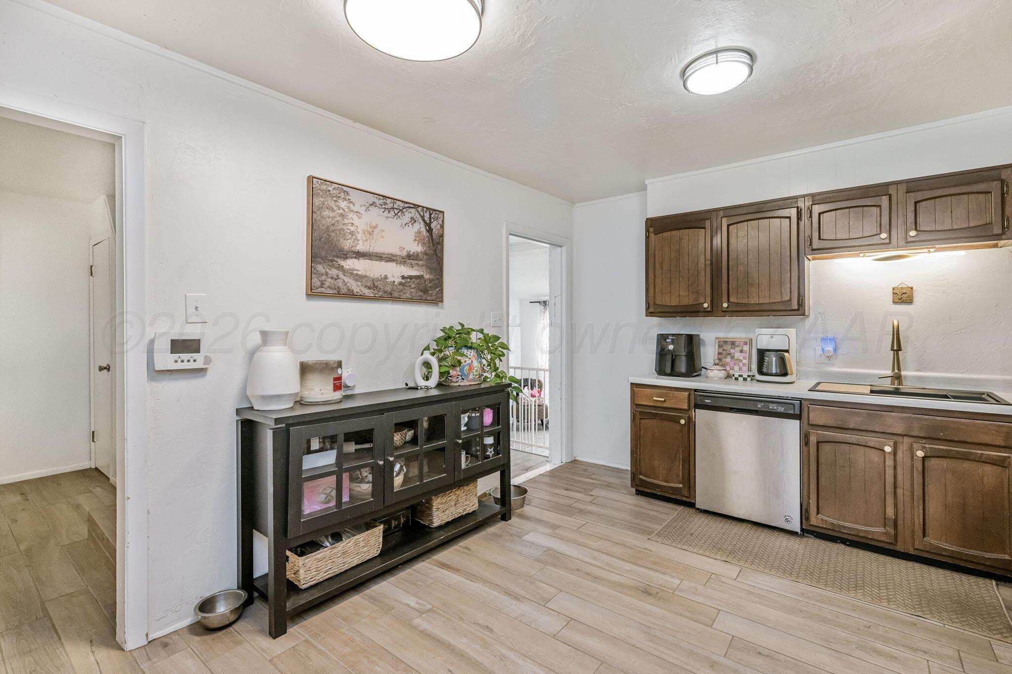 1410 Southwest 35th Avenue Amarillo, TX 79109 - Photo 10 of 25 1410 SW 35th 14