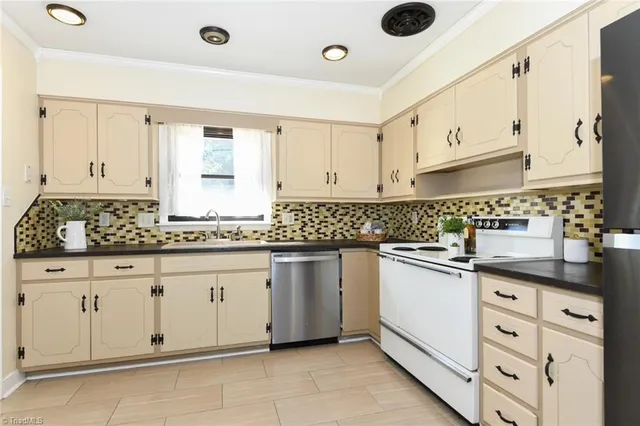 $335,000 | 3008 Harnett Drive, Greensboro, NC 27407