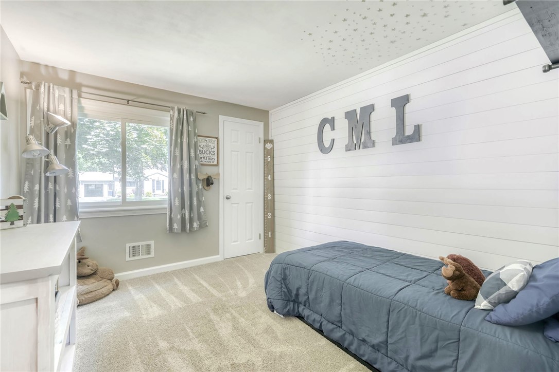 661 Adeline Drive Webster, NY 14580 - Photo 21 of 48